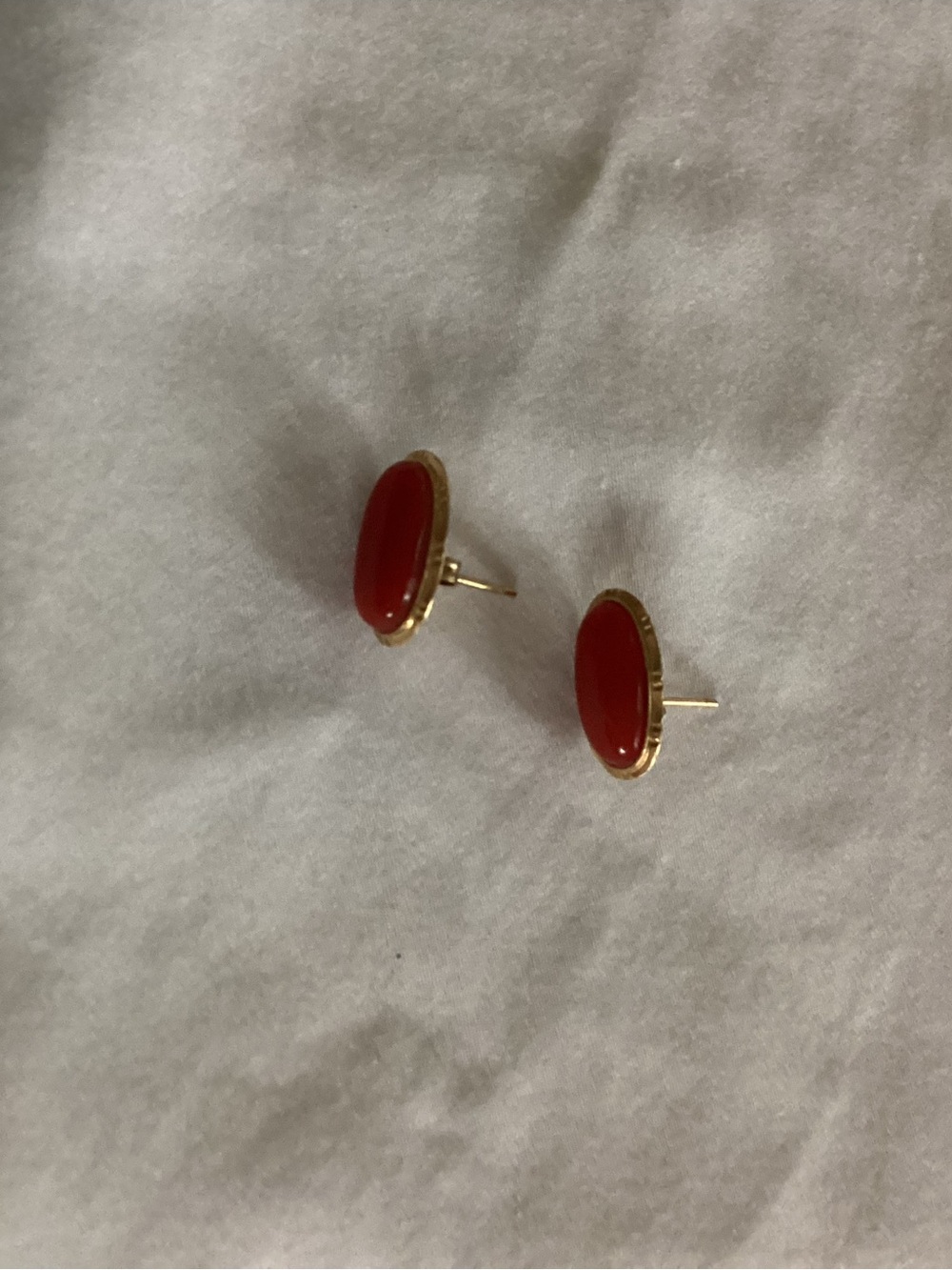 Gold-Tone Red Oval Stud Earrings - Classic Women's Jewelry
